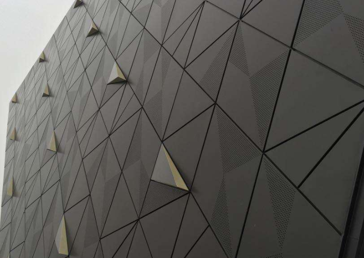 深圳鋁單廠家發展亟需精細化、差異化