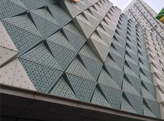 深圳鋁單板廠家持之以恒才有長遠發展